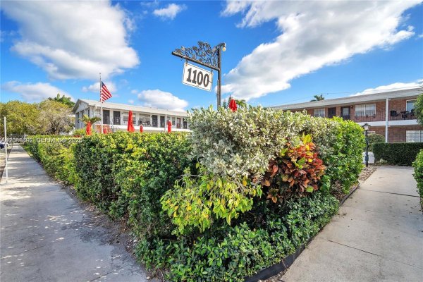 1100 Atlantic Shores Blvd #402 Hallandale Beach, FL 33009