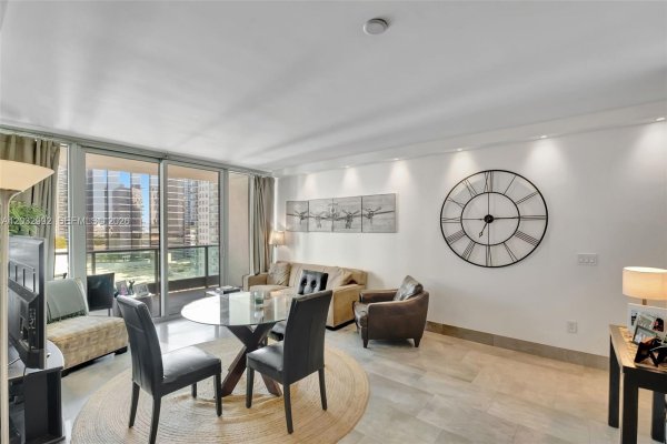 1331 Brickell Bay #1504 Miami, FL 33131