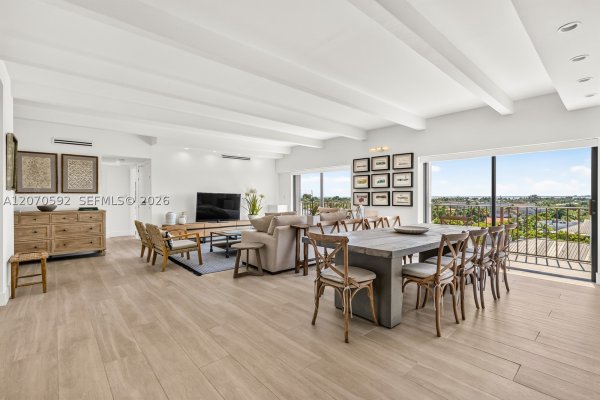 575 Crandon Blvd #801 Key Biscayne, FL 33149