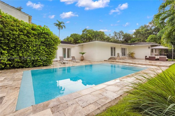 1101 Coral Way Coral Gables, FL 33134