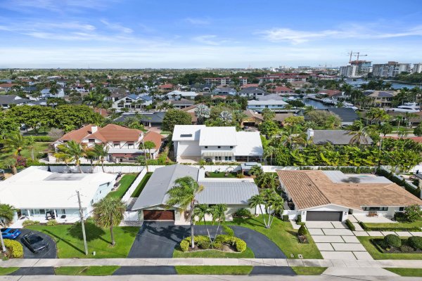 3001 NE 45th Lighthouse Point, FL 33064