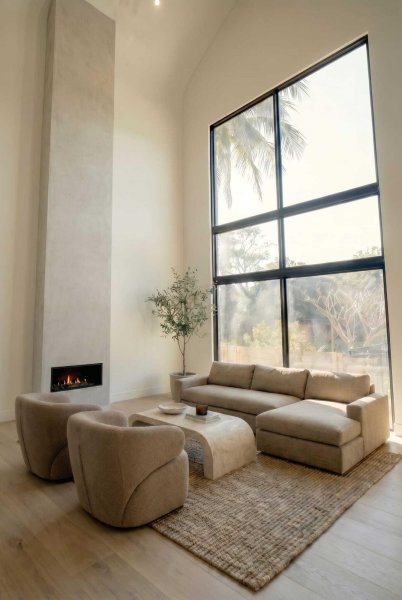 1628 NE 17th Fort Lauderdale, FL 33305