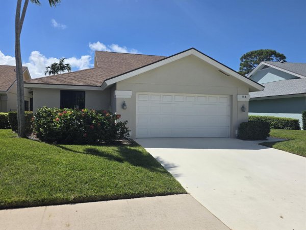 198 Ridge Rd Jupiter, FL 33477