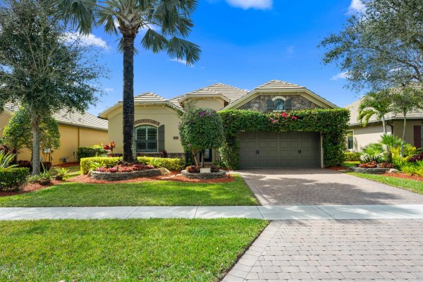 2853 Siena Wellington, FL 33414