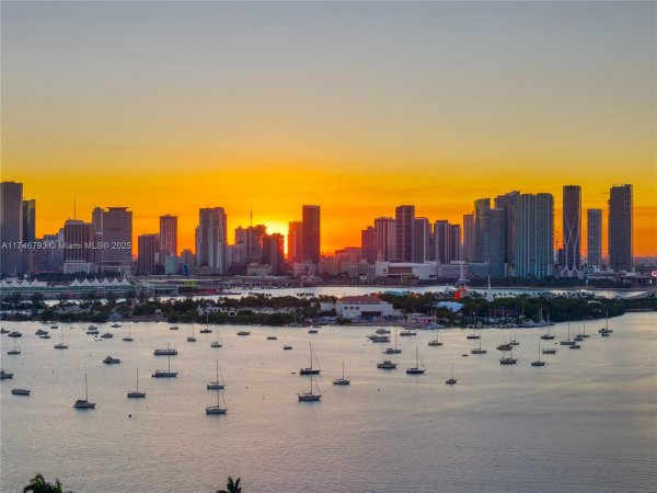 228 + 302 W Dilido Dr Miami Beach, FL 33139 228 + 302 W Dilido Dr Miami Beach, FL 33139