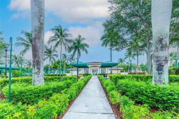 9599 Weldon Cir #A203 Tamarac, FL 33321