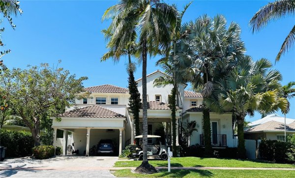 335 W Enid Key Biscayne, FL 33149
