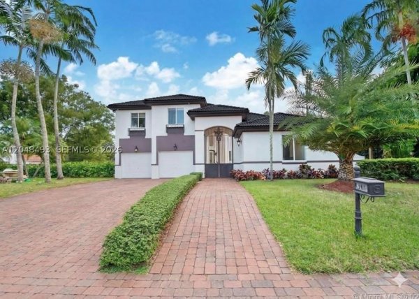8164 SW 171st St Palmetto Bay, FL 33157