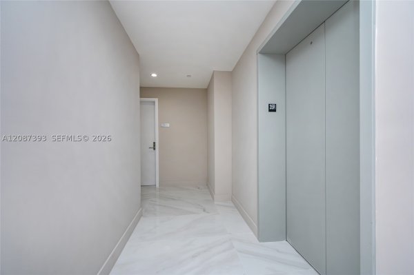 700 NE 24th St #3504 Miami, FL 33137