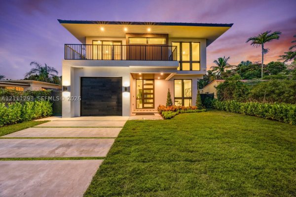 5765 SW 47th St Miami, FL 33155