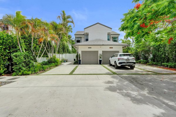1618 NE 5th Fort Lauderdale, FL 33301