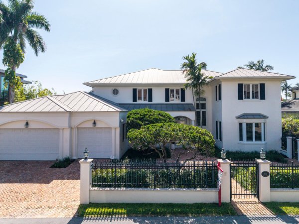 704 Isle Of Palms Fort Lauderdale, FL 33301