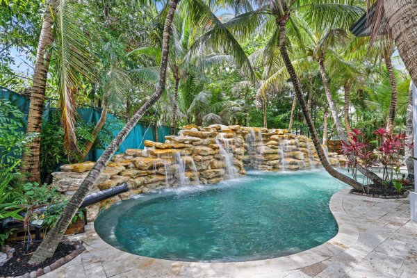 12 Sylvan Fort Lauderdale, FL 33316