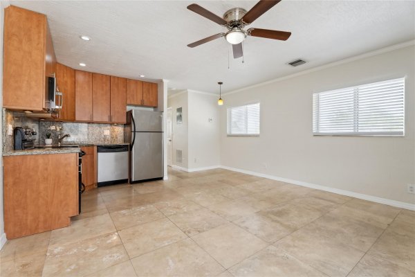 1848 NE 46th St #G5 Fort Lauderdale, FL 33308