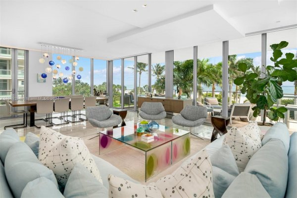 3651 Collins Ave #300 Miami Beach, FL 33140