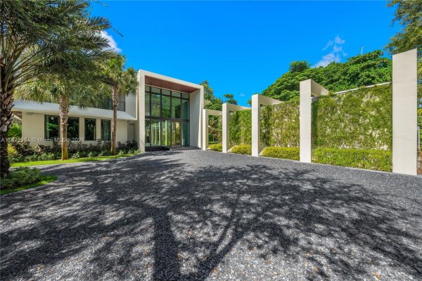 9440 Old Cutler Ln Coral Gables, FL 33156 9440 Old Cutler Ln Coral Gables, FL 33156