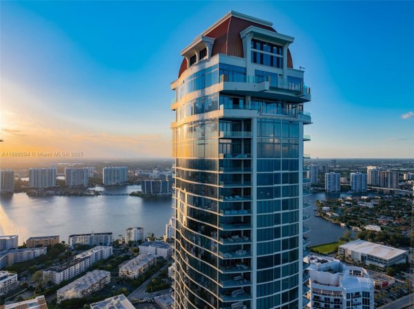 17975 Collins Ave #N-4601 Sunny Isles Beach, FL 33160