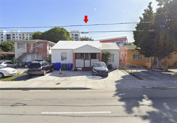 2146 SW 7th St Miami, FL 33135