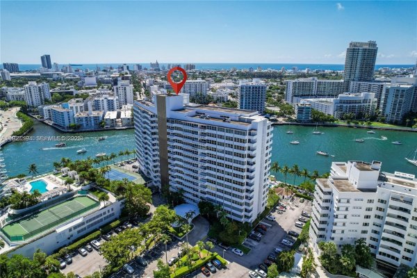 20 E Island Ave #1415 Miami Beach, FL 33139