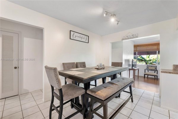 5011 NW 51st St Tamarac, FL 33319