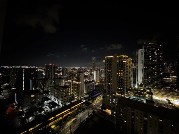 1111 SW 1st Ave #3122-N Miami, FL 33130