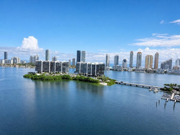 3201 NE 183rd St #2202 Aventura, FL 33160