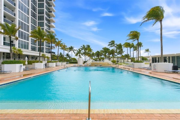 10275 Collins Ave #718 Bal Harbour, FL 33154