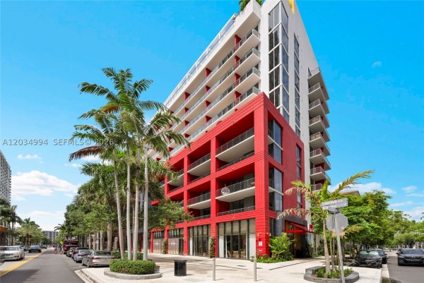 90 NE 32nd #406 Miami, FL 33127