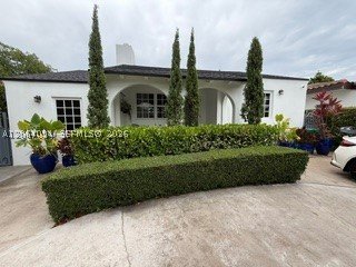 2451 SW 25th St Miami, FL 33133