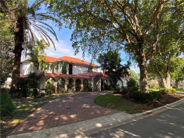 71 Bay Colony Fort Lauderdale, FL 33308