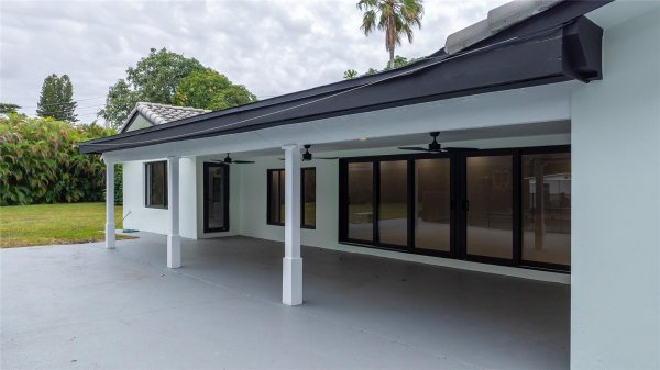 13401 SW 83rd Pinecrest, FL 33156
