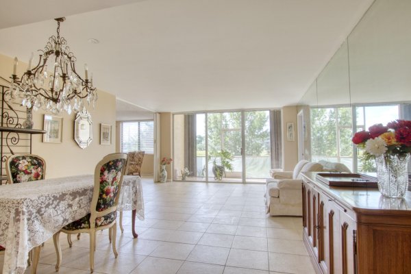 4260 D Este #102 Lake Worth, FL 33467