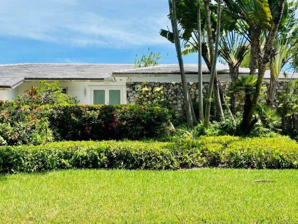 1460 Tagus Ave Coral Gables, FL 33156