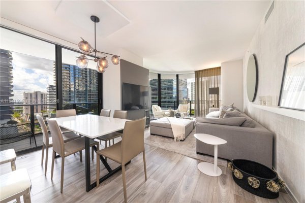 801 S Miami Ave #1209 Miami, FL 33130