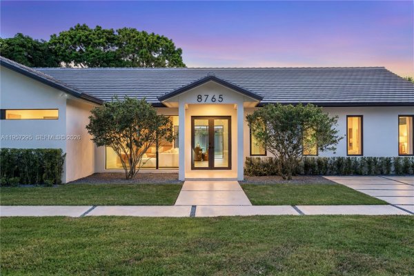 8765 SW 175th St Palmetto Bay, FL 33157