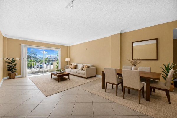 1455 N Treasure Dr #2N North Bay Village, FL 33141