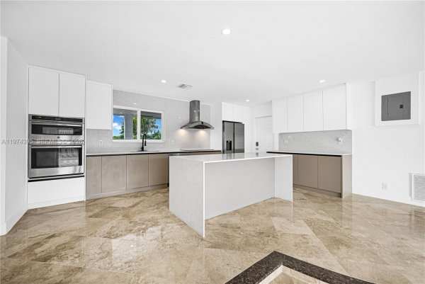 5510 NE 18th Ave Fort Lauderdale, FL 33334