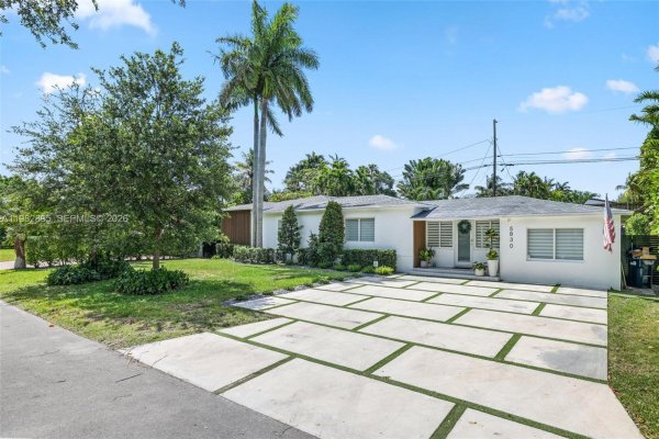 5830 SW 51st Ter Miami, FL 33155