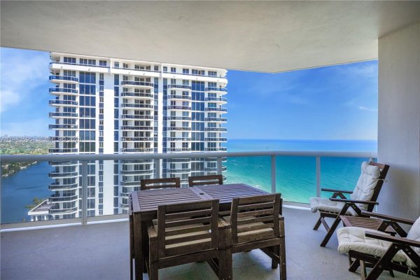 4775 Collins Ave #3508 Miami Beach, FL 33140