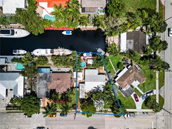 905 Mandarin Isle Fort Lauderdale, FL 33315