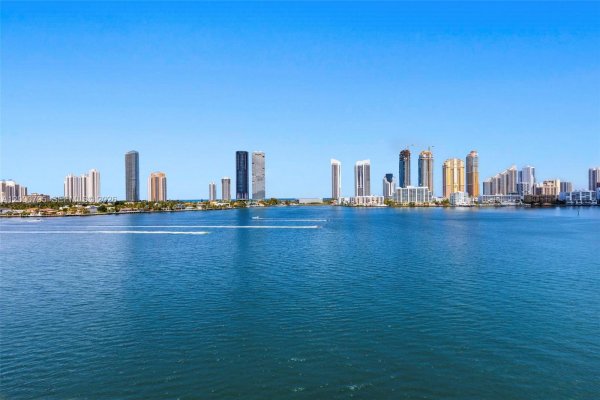 5500 Island Estates Dr #506 Aventura, FL 33160