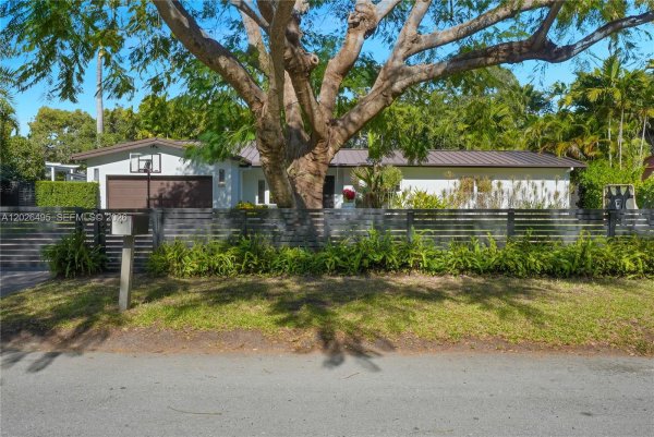 6111 SW 86th St South Miami, FL 33143