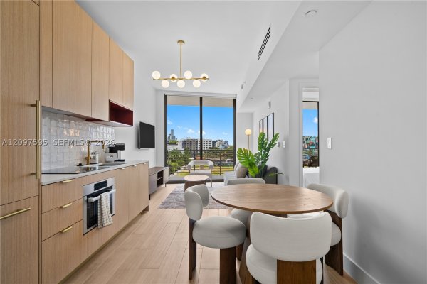 90 NE 32nd #527 Miami, FL 33137