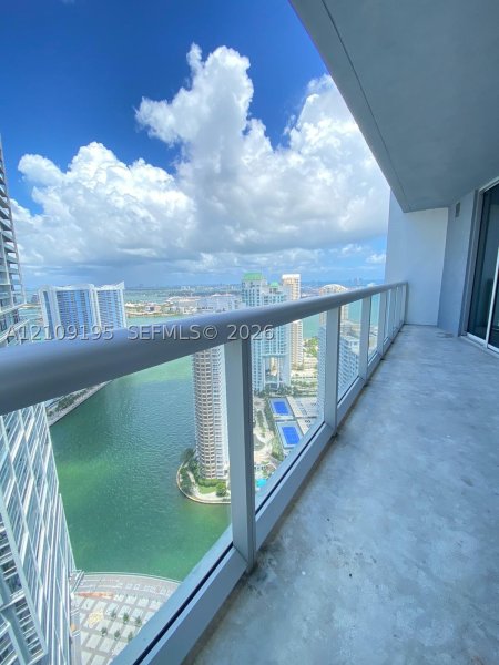 495 Brickell Ave #4408 Miami, FL 33131