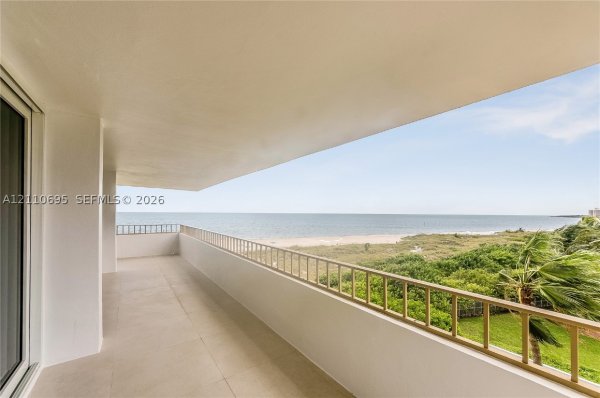 177 Ocean Ln Dr #501 Key Biscayne, FL 33149