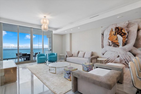 17901 Collins Ave #902 Sunny Isles Beach, FL 33160
