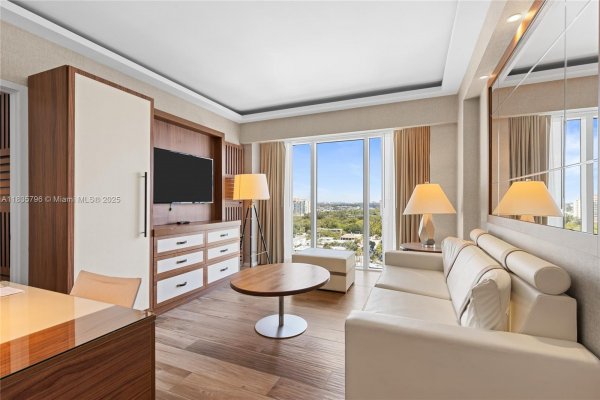 551 N Fort Lauderdale Bch Blvd #H1401 Fort Lauderdale, FL 33304