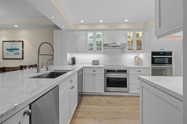 2600 Cardena St #2 Coral Gables, FL 33134