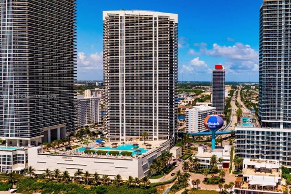 1800 S Ocean Dr #3102 Hallandale Beach, FL 33009