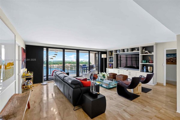 2 Grove Isle Dr #B1804 Coconut Grove, FL 33133